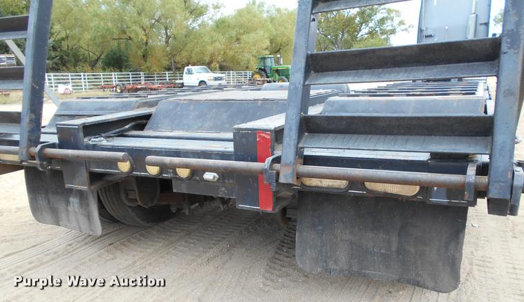 image for item AS9558 2000 Trailtech combine trailer