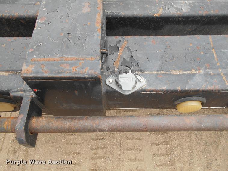 image for item AS9558 2000 Trailtech combine trailer