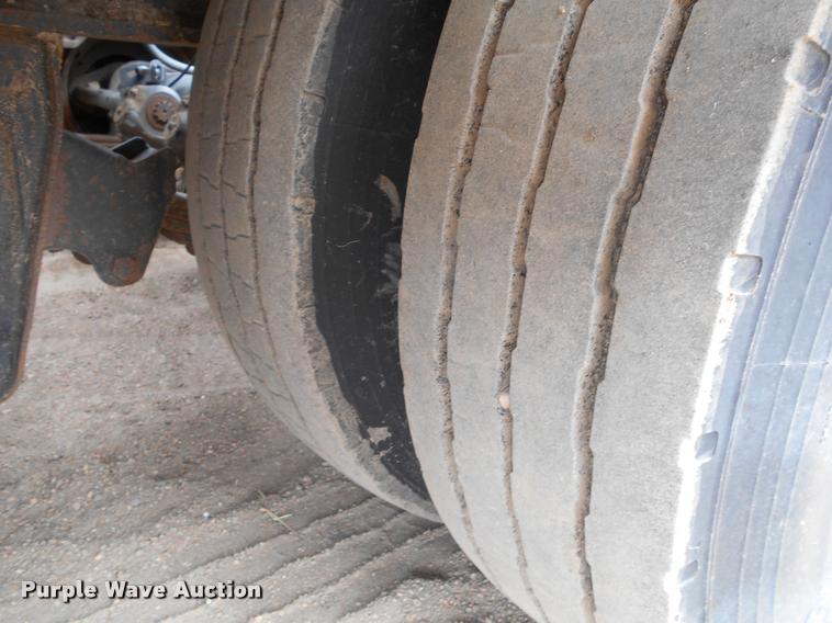 image for item AS9558 2000 Trailtech combine trailer