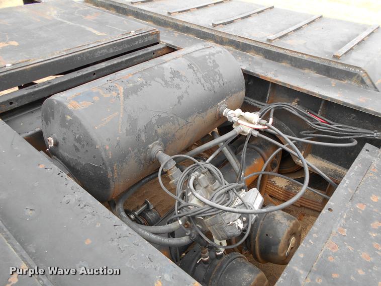 image for item AS9558 2000 Trailtech combine trailer