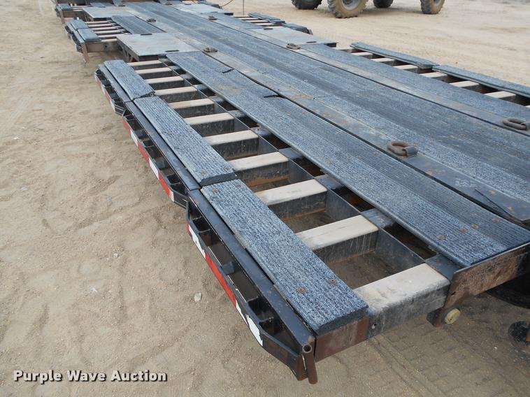 image for item AS9558 2000 Trailtech combine trailer