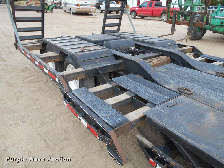 image for item AS9558 2000 Trailtech combine trailer