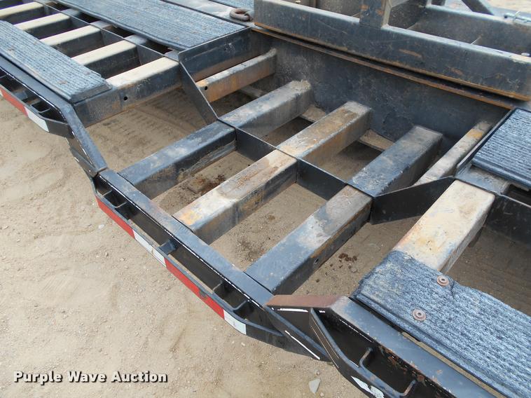 image for item AS9558 2000 Trailtech combine trailer