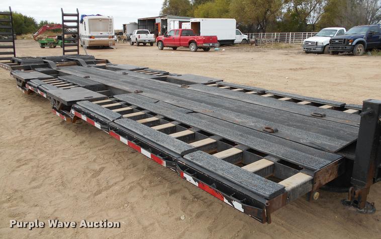 image for item AS9558 2000 Trailtech combine trailer