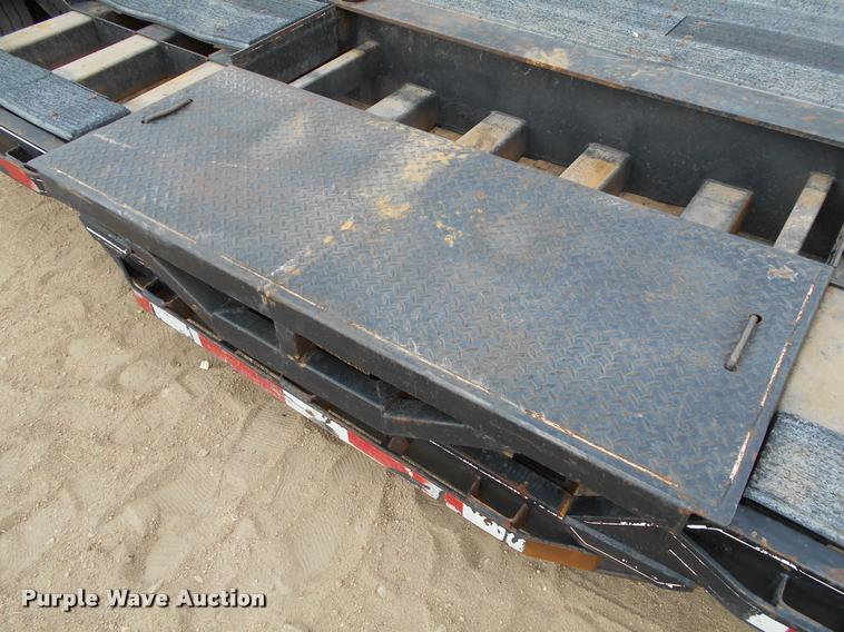 image for item AS9558 2000 Trailtech combine trailer