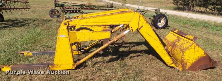 image for item BV9316 Massey-Ferguson 99 loader