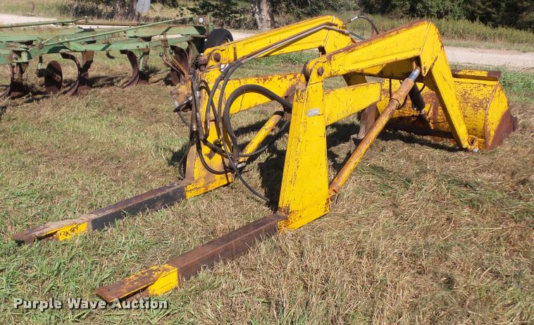 image for item BV9316 Massey-Ferguson 99 loader