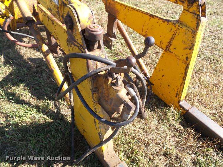 image for item BV9316 Massey-Ferguson 99 loader