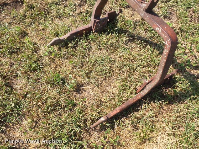 image for item BV9902 Farmall three point quick hitch attachment