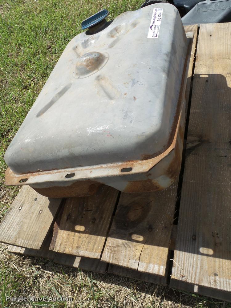 1952 Ford 8N fuel tank in Childress, TX Item BZ9204 sold Purple Wave