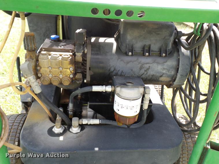image for item BZ9210 John Deere AC-2000EH pressure washer