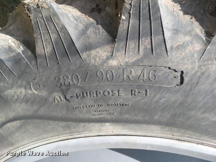 image for item BZ9820 2004 Ag-Chem RoGator 1264 self-propelled sprayer