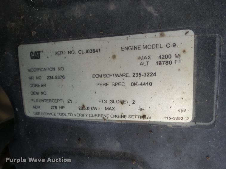 image for item BZ9820 2004 Ag-Chem RoGator 1264 self-propelled sprayer