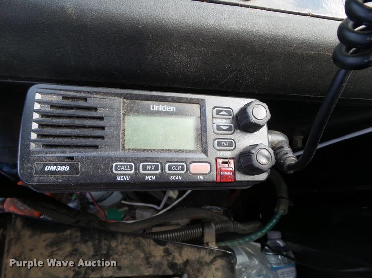 image for item BZ9820 2004 Ag-Chem RoGator 1264 self-propelled sprayer