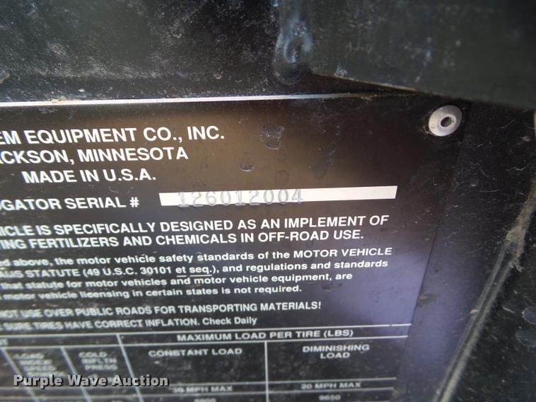 image for item BZ9820 2004 Ag-Chem RoGator 1264 self-propelled sprayer