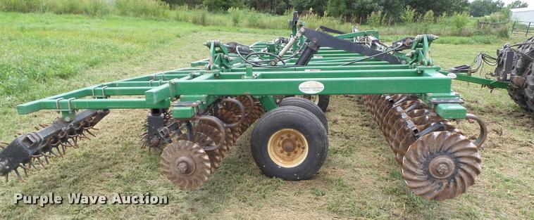 image for item BZ9821 2010 Great Plains 4000TT vertical tillage