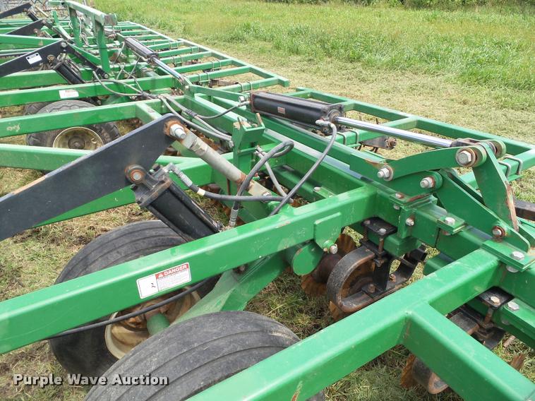 image for item BZ9821 2010 Great Plains 4000TT vertical tillage