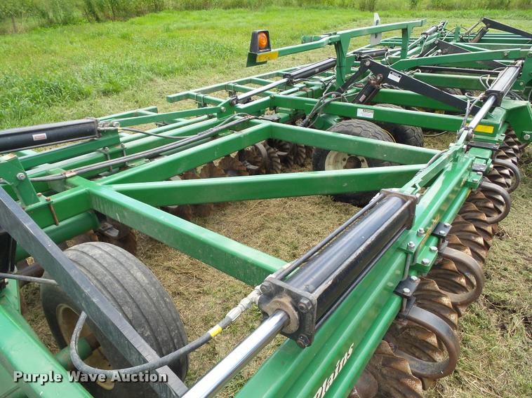 image for item BZ9821 2010 Great Plains 4000TT vertical tillage
