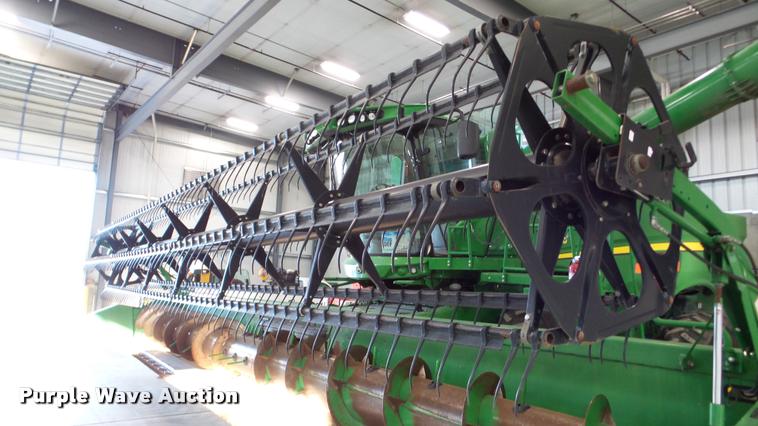 image for item DA2907 2004 John Deere 630F flex head