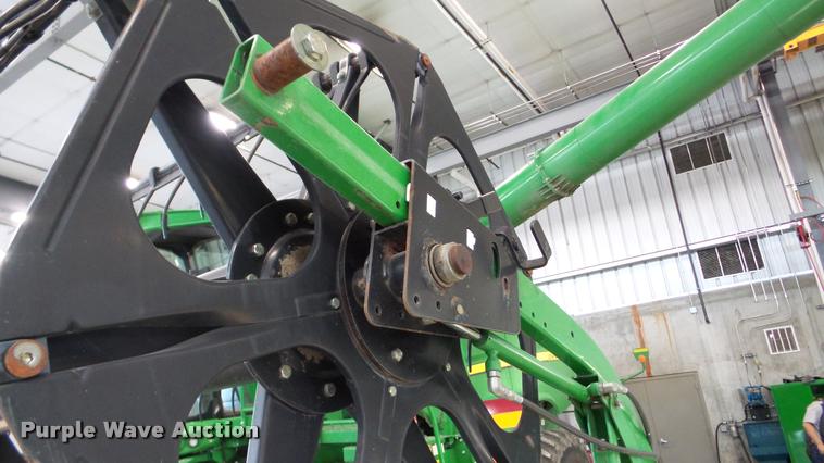 image for item DA2907 2004 John Deere 630F flex head