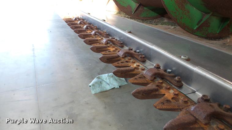 image for item DA2907 2004 John Deere 630F flex head