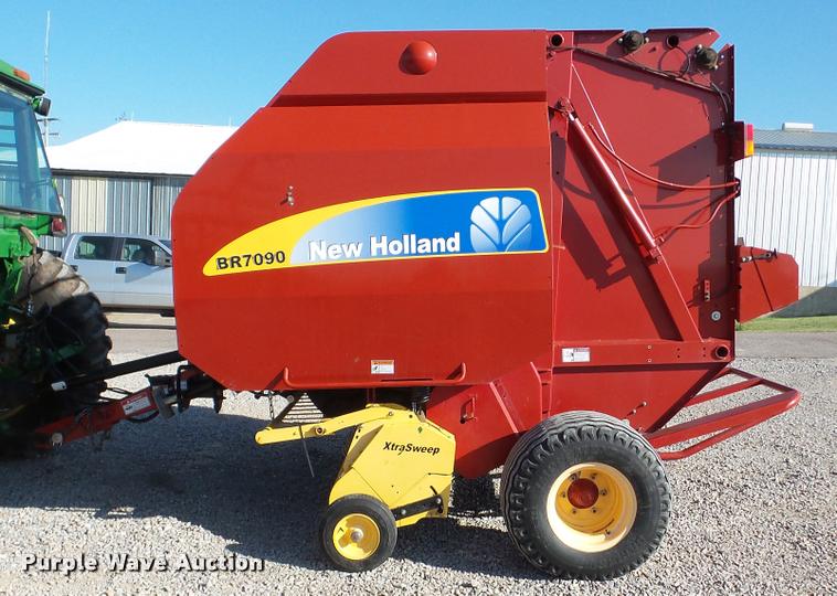 image for item DA2908 2009 New Holland BR7090 round baler