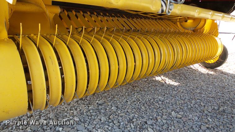 image for item DA2908 2009 New Holland BR7090 round baler