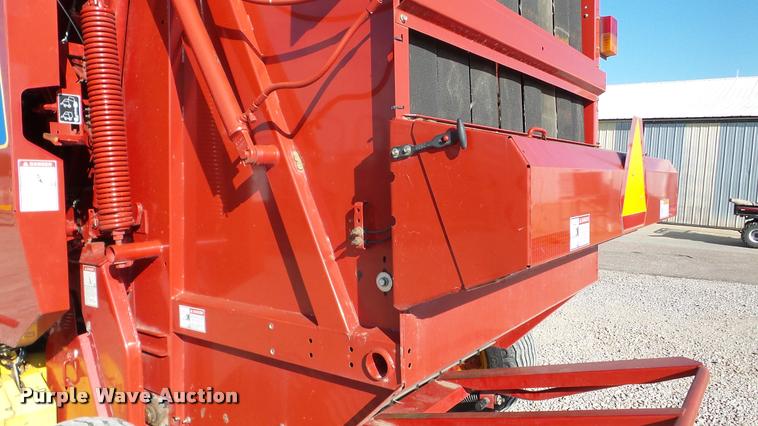 image for item DA2908 2009 New Holland BR7090 round baler