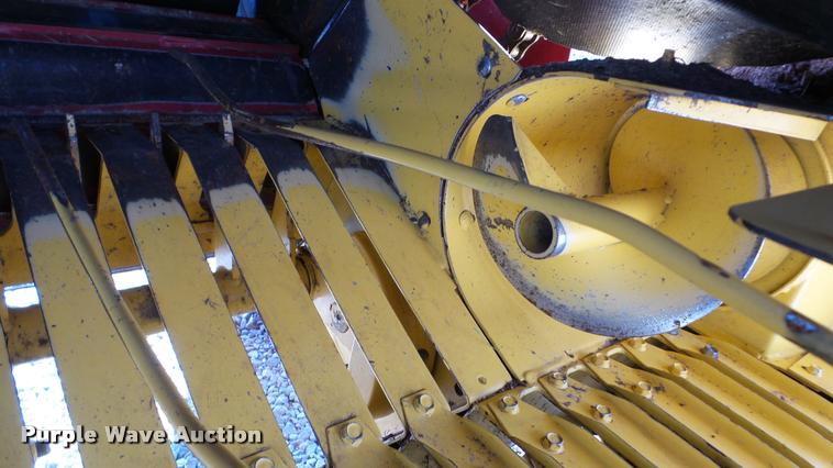 image for item DA2908 2009 New Holland BR7090 round baler