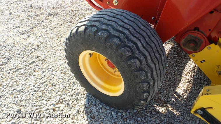 image for item DA2908 2009 New Holland BR7090 round baler