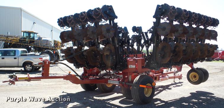 image for item DA2909 2011 Krause Gladiator 1200-1630 strip-till