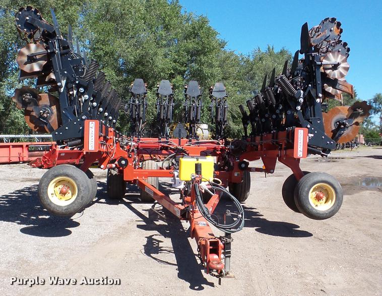 image for item DA2909 2011 Krause Gladiator 1200-1630 strip-till