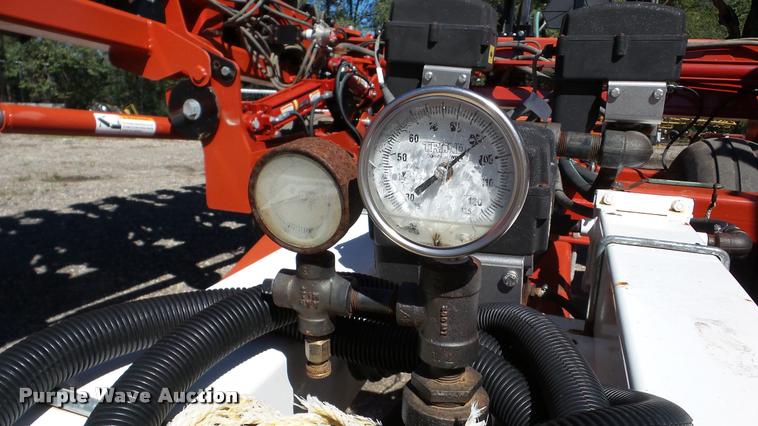 image for item DA2909 2011 Krause Gladiator 1200-1630 strip-till