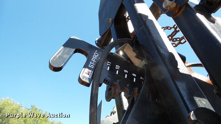 image for item DA2909 2011 Krause Gladiator 1200-1630 strip-till