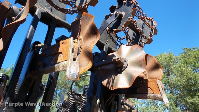 image for item DA2909 2011 Krause Gladiator 1200-1630 strip-till