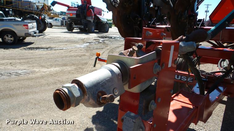 image for item DA2909 2011 Krause Gladiator 1200-1630 strip-till