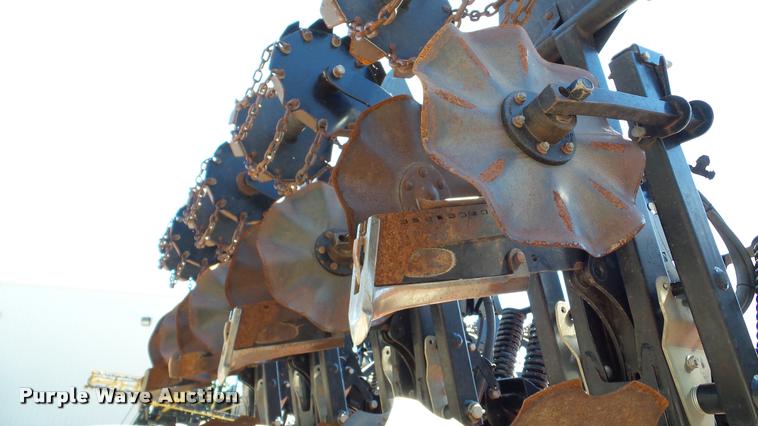 image for item DA2909 2011 Krause Gladiator 1200-1630 strip-till