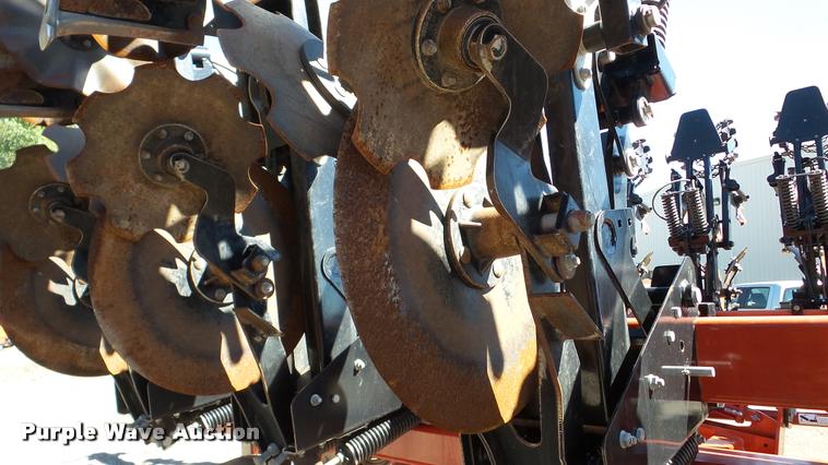 image for item DA2909 2011 Krause Gladiator 1200-1630 strip-till