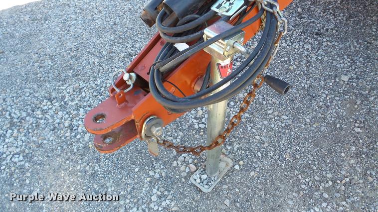 image for item DA2910 2009 AGCO Hesston 5156 round baler