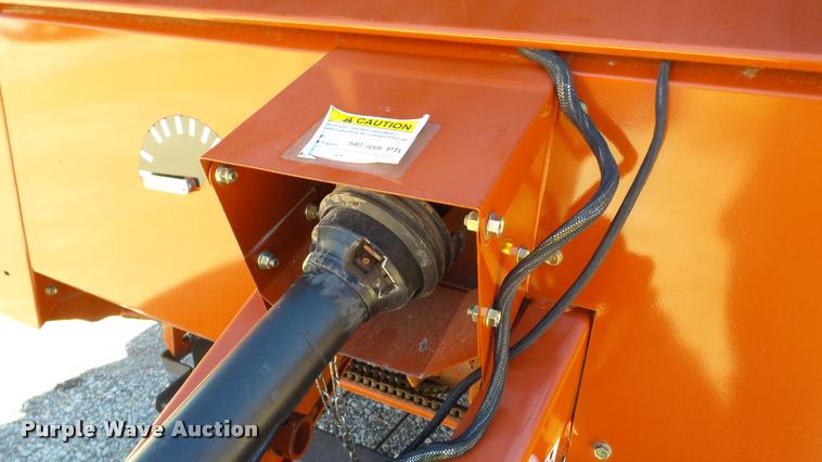 image for item DA2910 2009 AGCO Hesston 5156 round baler