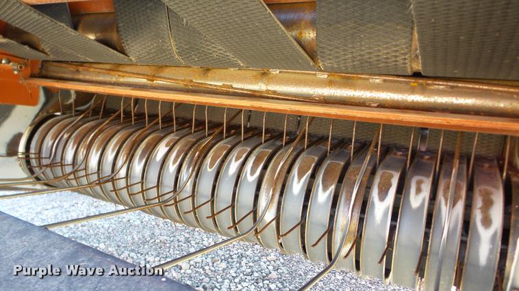 image for item DA2910 2009 AGCO Hesston 5156 round baler