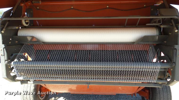 image for item DA2910 2009 AGCO Hesston 5156 round baler