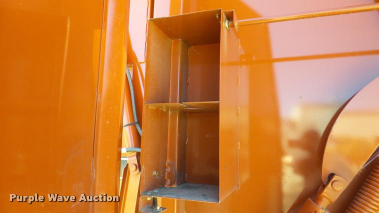 image for item DA2910 2009 AGCO Hesston 5156 round baler