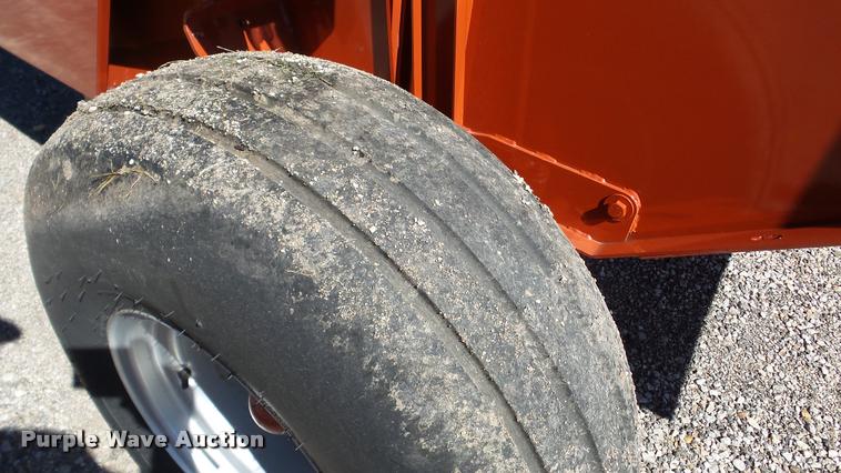 image for item DA2910 2009 AGCO Hesston 5156 round baler