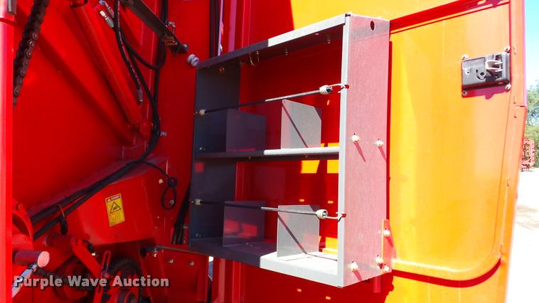 image for item DA2911 2010 AGCO Hesston 2856A round baler