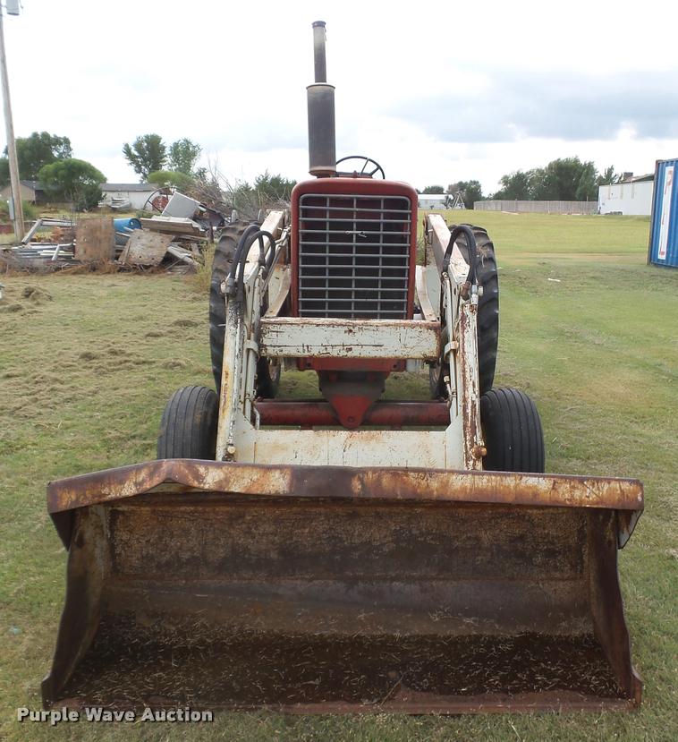 image for item DA4517 International 544 tractor