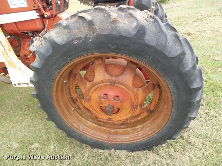 image for item DA4517 International 544 tractor