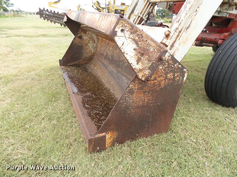 image for item DA4517 International 544 tractor