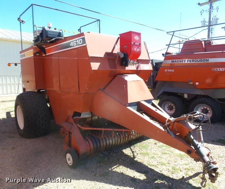 image for item DA4612 2000 AGCO Hesston 4910 large square baler
