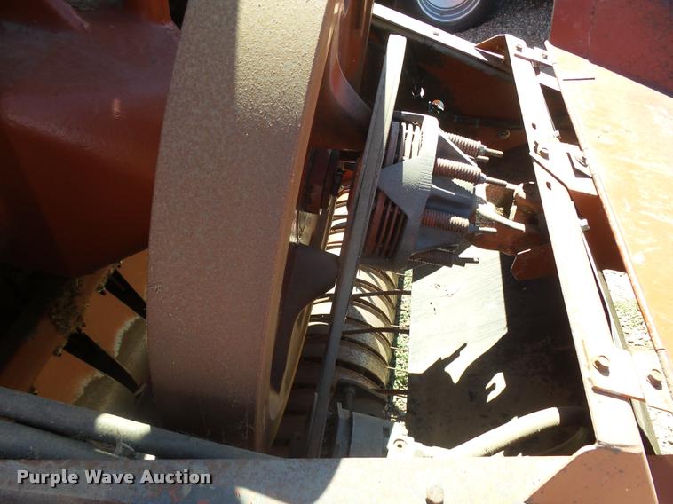 image for item DA4612 2000 AGCO Hesston 4910 large square baler